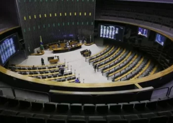 Câmara tem sessões de votação a arrancar de segunda-feira com diversos temas em pauta