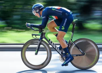 “Descubre los beneficios de practicar deportes”