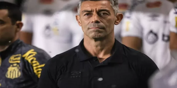 Dan aire a Pedro Caixinha en el Santos de Brasil