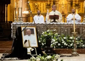 Cómo será la despedida al Papa Francisco en Argentina: ayuno, misa, almuerzo y caminata