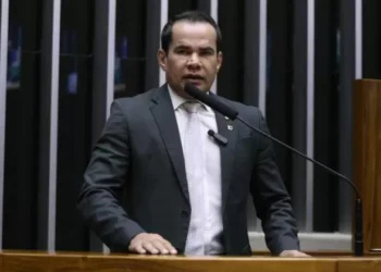 Proposta libera saque do FGTS para compra de máquinas agrícolas