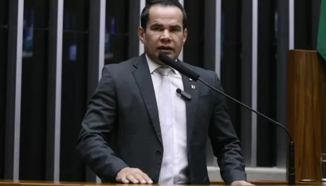 Proposta libera saque do FGTS para compra de máquinas agrícolas