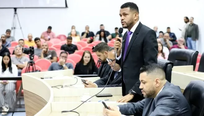 Câmara estuda medidas mais enérgicas contra a Enel