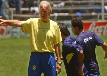 Fallece Leo Beenhakker, ex DT de positivo Madrid y América, a los 82 años