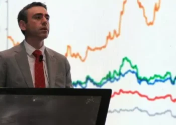 A pesar de la suba “escalonado” que prevé Moody’s, Argentina recién volvería a los mercados en 2026