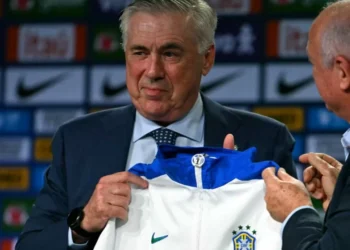 Ancelotti protagonizó emotivo momento: así fue presentado en Brasil
