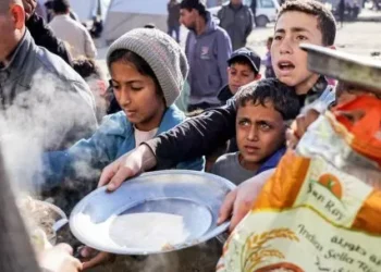 Tensión en Gaza: decenas de heridos por disparos israelíes durante disturbios en un núcleo de ayuda humanitaria