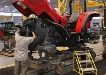 Empresas multinacionales frenan inversiones en Argentina por la comienzo a la importación de máquinas agrícolas