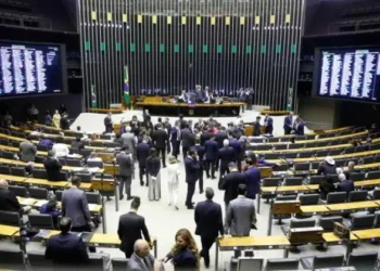 Lula Ataca Trump e EUA: Uma Análise Concisa