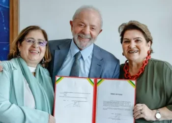 Lula empossa Márcia Lopes no Ministério das Mulheres