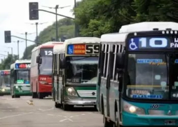 La UTA llegó a un avenencia con las cámaras empresarias: el básico pasa a $1.300.000 en junio