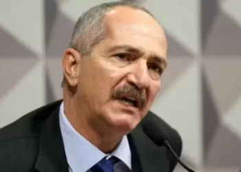 Rebelo critica STF e relembra tempos de Lula