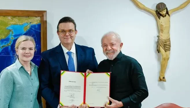 Nomeação Polêmica na Previdência: Damares Ataca Lula!