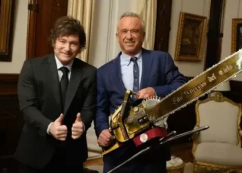 Tachan de “mercantilistas” las reformas sanitarias impulsadas por el Gobierno