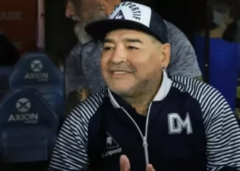 Walter Rotundo, adepto de la Iglesia Maradoniana: “El mayor responsable de su muerte fue el natural Diego”