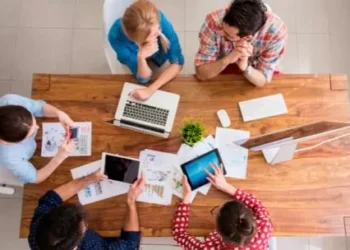 “El coeficiente intelectual de la IA duplicará al humano en pocos meses”: un experto recomendó qué cultivarse