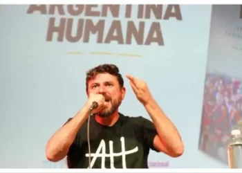 Juan Grabois, en la 39° Feria del Libro, llamó a “sincronizar cuentas con la oligarquía local”