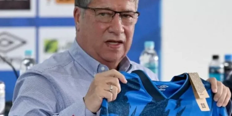 ‘Bolillo’ Gómez no soportó críticas: ‘Soy ciego, sordo y mudo’