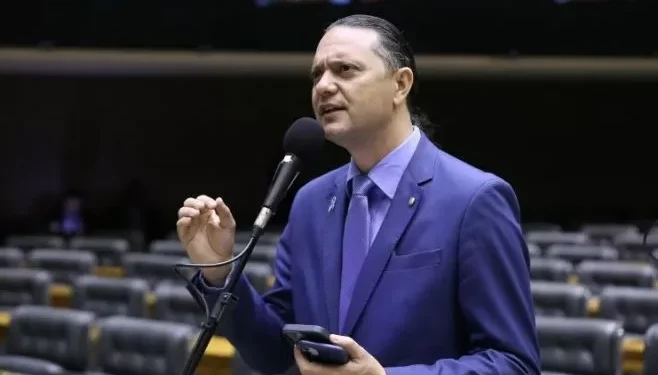 Comissão aprova projeto que impede distribuidoras de energia de repassar perdas para contas de guía