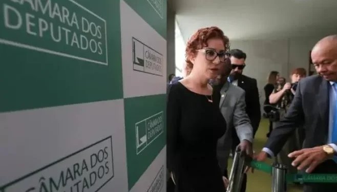 Zambelli Condenada: Envolvimento em Ataque ao CNJ Revelado