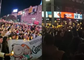 Los residentes del Garrahan marchan con velas al Obelisco a la espera de un ampliación formal