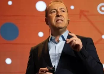 sin embargo nadie se siente clase media: el cambio de identidad que analiza Oliveto