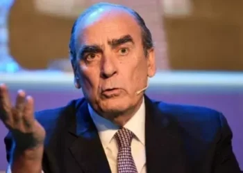 El Gobierno está dispuesto a prohibir cualquiera de los 11 proyectos previsionales que tratará el Congreso el miércoles