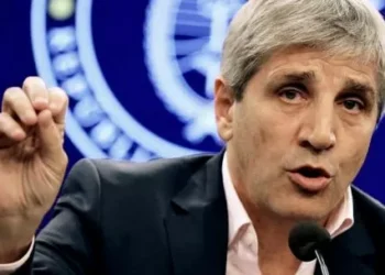 Deuda en pesos: Caputo enfrenta vencimientos por $30 billones en agosto tras la “acceso de las tasas”