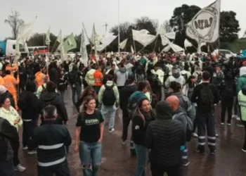 La Justicia ordenó reincorporar a 85 despedidos de Corredores Viales tras una denuesto sindical en los accesos a CABA