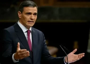 Acorralado por los escándalos del PSOE, Pedro Sánchez presenta un plan anticorrupción y desafía los pedidos de desistimiento