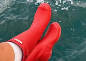 Las botas más famosas del cosmos vuelven a venderse en Argentina: esto es lo que cuestan