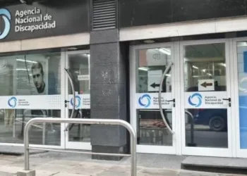 La Justicia allana todas las oficinas de la delegación Nacional de Discapacidad y de la droguería Suizo Argentina