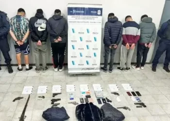 Detienen a ocho integrantes de una banda de ‘robos piraña’ en pueblo Ballester