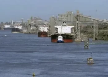 Una medida de la Justicia pone en aventura la nueva licitación de la Hidrovía