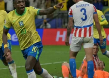 Carlo Ancelotti tomó dura decisión con Vinicius para las Eliminatorias