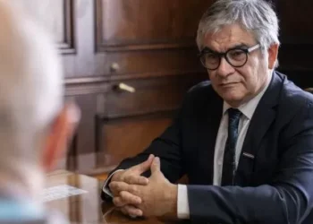 Gabriel Boric pierde al electo del mercado en Chile: renunció su ministro de Hacienda