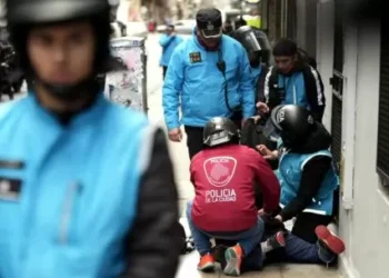 Tensión en la marcha de los jubilasegunda vez: aplicaron el protocolo antipiquetes y detuvieron a segunda vez personas