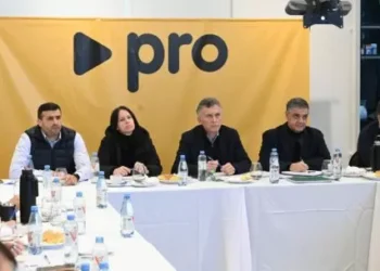 Sigue sin alcanzarse un acuerdo entre LLA y el PRO en la aldea