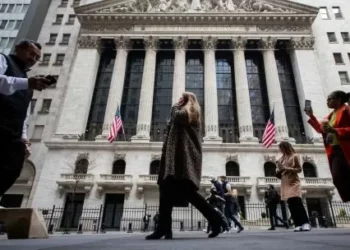 Economistas prevén que EE.UU. enfrente débil ampliación y mayor inflación hasta 2026