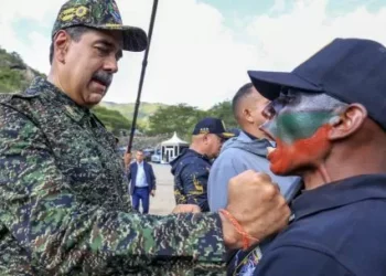 Para “apocar” a los barcos de Trump, Maduro sigue con sus “alistamientos nacionales”