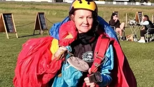 Conmoción en Miramar: una mujer murió luego de que su paracaídas de ningún modo se abriera al saltar de una avioneta