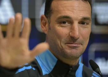 Lionel Scaloni, entre lágrimas: viral momento da la vuelta al mundo