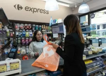 A pesar de estar en venta, Carrefour lanzó su billetera imaginario para competirle a Mercado Pago y Ualá