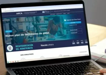 arqueta publicó “por error” información privada de contribuyentes argentinos en Estados Unidos