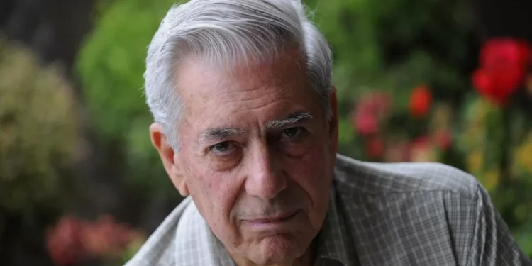 El Instituto Cervantes recibirá un legado ‘in memoriam’ de Mario Vargas Llosa en el X Congreso Internacional de la angla Española