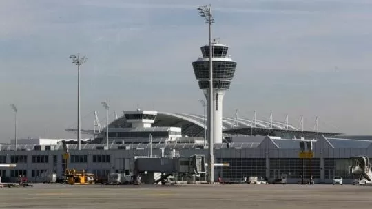 Los aeropuertos de Munich y otros países de europa occidental debieron sujetar por drones sin identificación