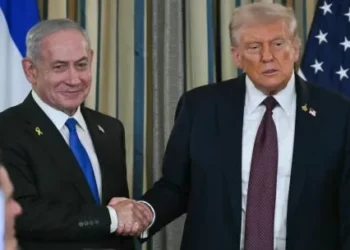 Donald Trump viajó a Medio Oriente para sellar la tregua en Gaza: “La guerra terminó”
