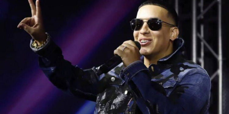 Daddy Yankee aconseja a los hombres casarse con capitulaciones aunque en absoluto sean famosos: ‘La música es impredecible’