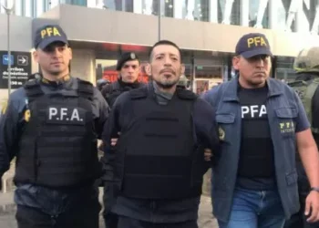 Condenaron a 32 años de prisión a “Dumbo”, el temido narco peruano que fingió su asesinato y confesó haber encontrado a titán en la cárcel