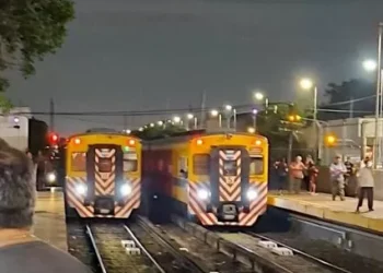 Dos trenes del Ferrocarril Urquiza chocaron en el partido de San Miguel: por el edad se registraron 12 heridos